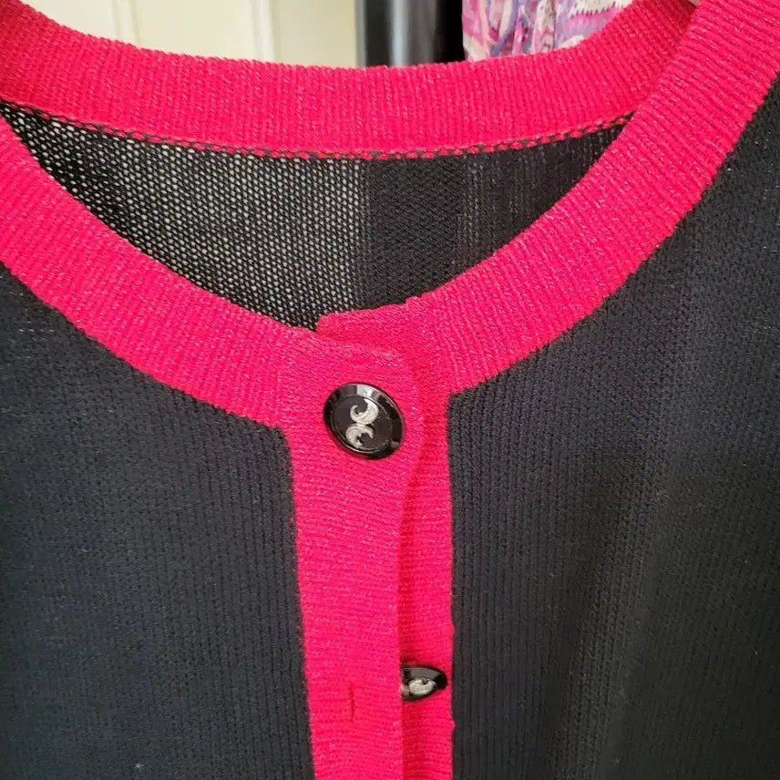 [BUNJANG] Black Red Colorblock Short Sleeve Cardigan / 블랙 레드 배색 반팔 가디건