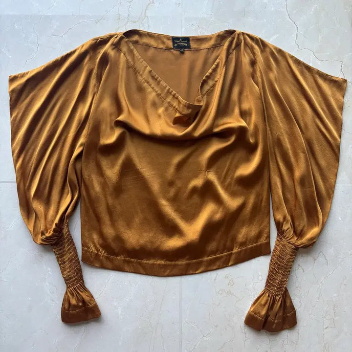 [SOLD OUT] [정품] Vivienne Westwood 앵글로매니아 실크 블라우스 42