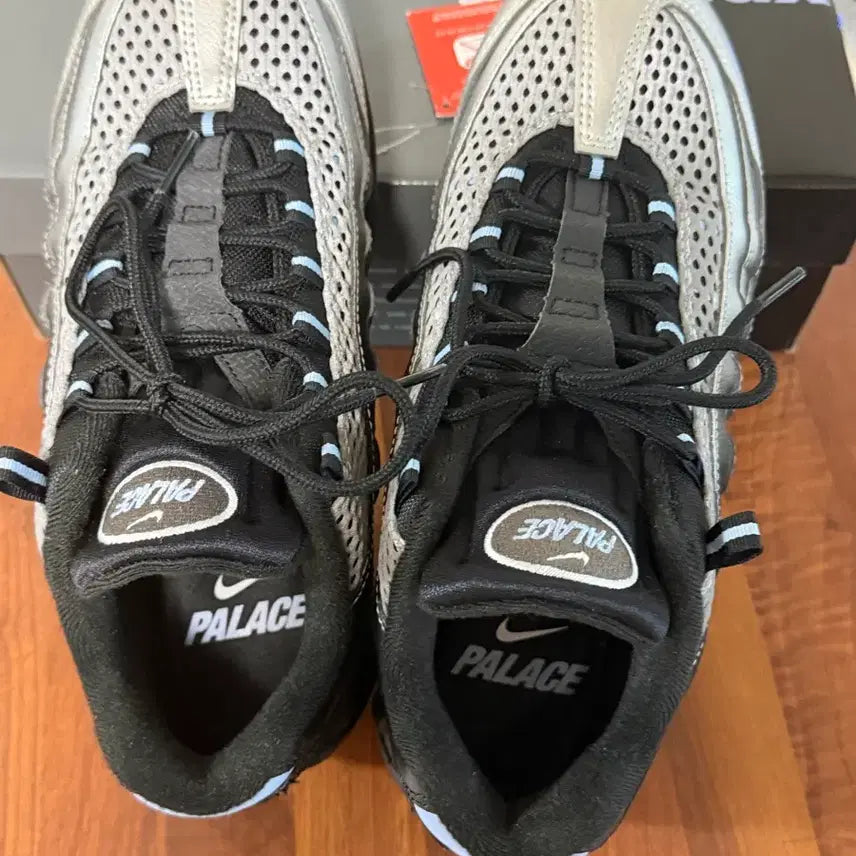 [BUNJANG] Palace x Nike Air Max 95 Sneakers / 팔라스 에어맥스 95