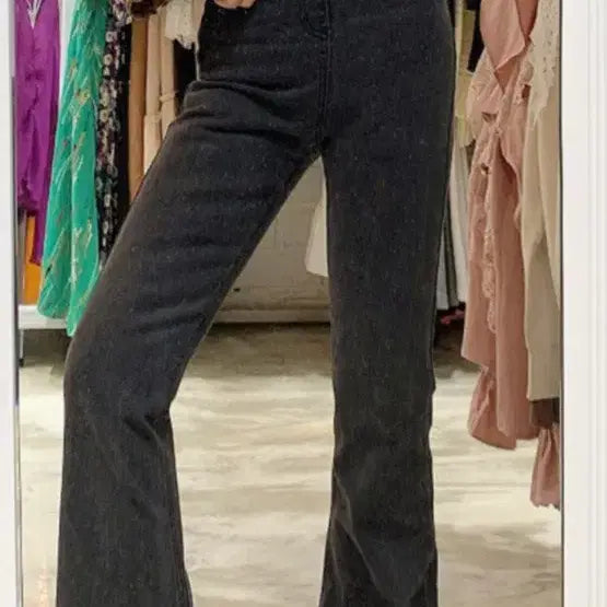 [BUNJANG] Black Denim Bell-Bottom Overalls Pants M Size / 부츠컷 데님 흑청 멜빵 팬츠