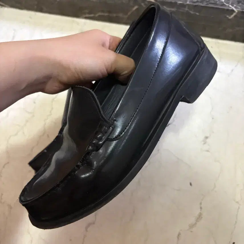[BUNJANG] Nothing Written Enamel Loafers / 낫띵리튼 로퍼