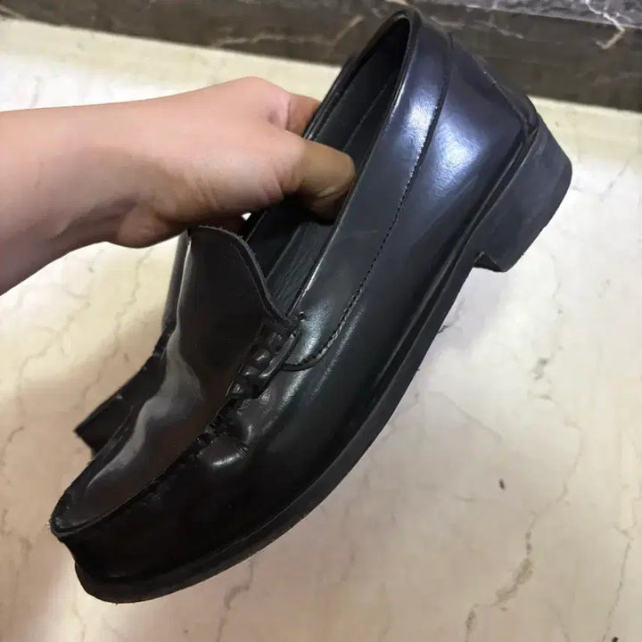 [BUNJANG] Nothing Written Enamel Loafers / 낫띵리튼 로퍼