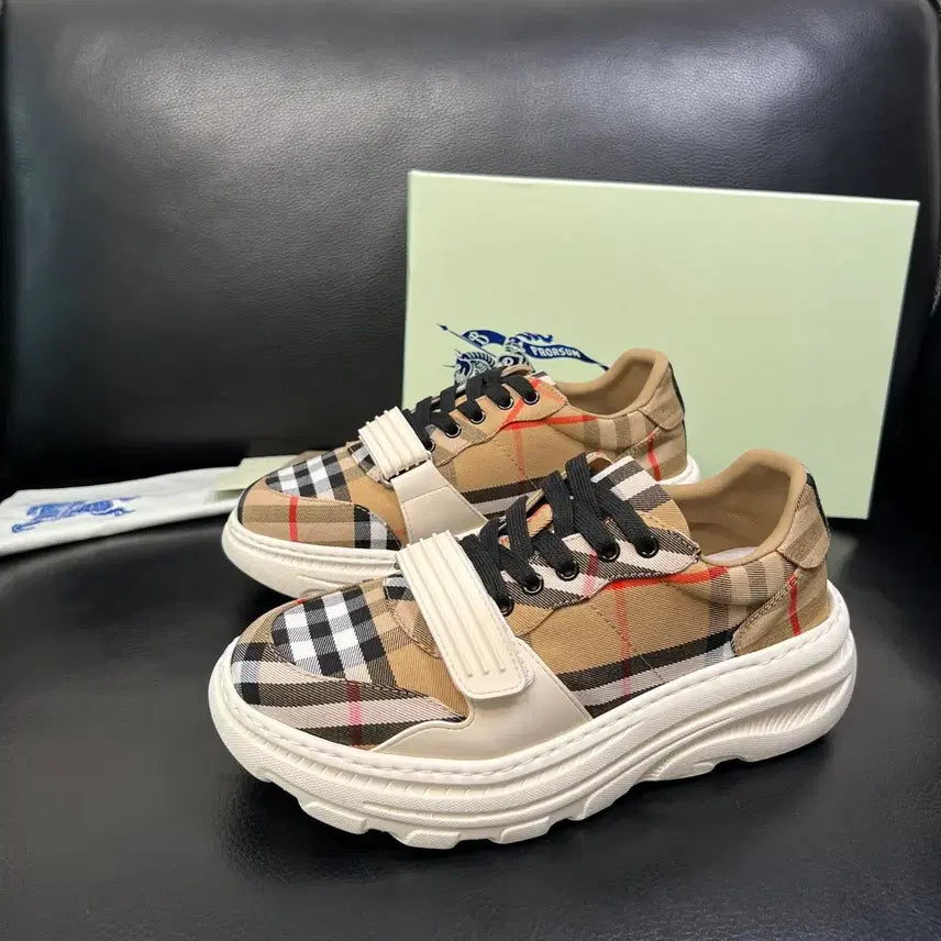 [BUNJANG] Burberry Check Sneakers (Men&