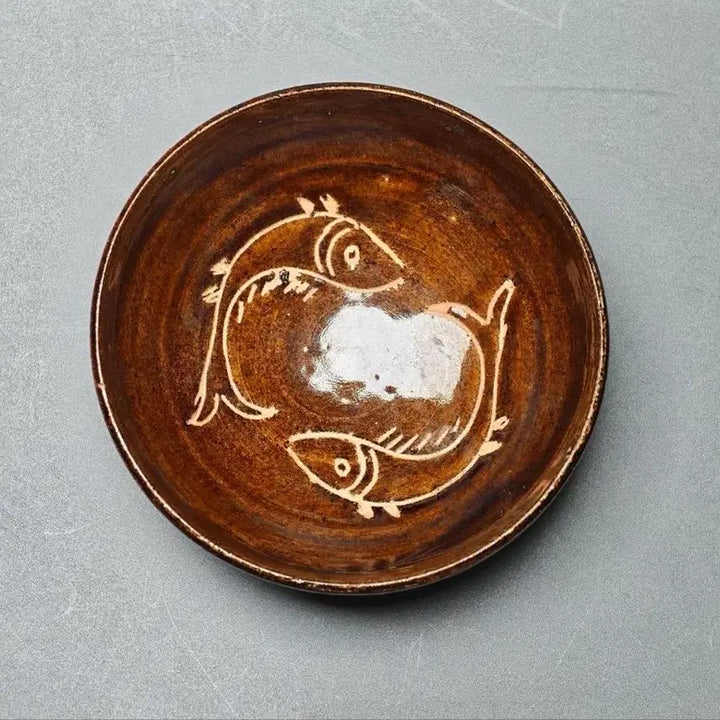 [BUNJANG] Yuan Dynasty Celadon Glazed Twin Fish Decorated Tea Bowl / 원대 원나라 미황유 쌍어문 찻잔 다완 출토품(진품)