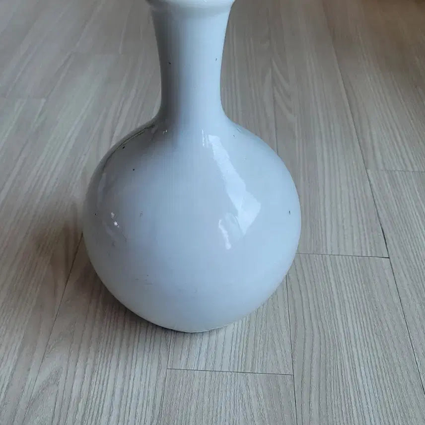 [BUNJANG] Joseon Dynasty White Porcelain Vase / 조선 백자