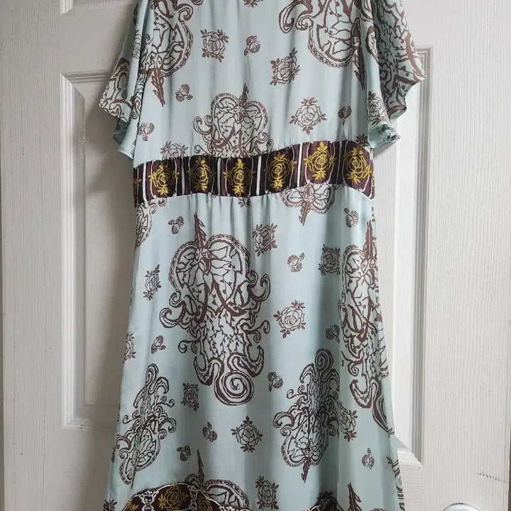 [BUNJANG] Mint Green Patterned V-Neck Dress / 민트색 패턴 브이넥 원피스
