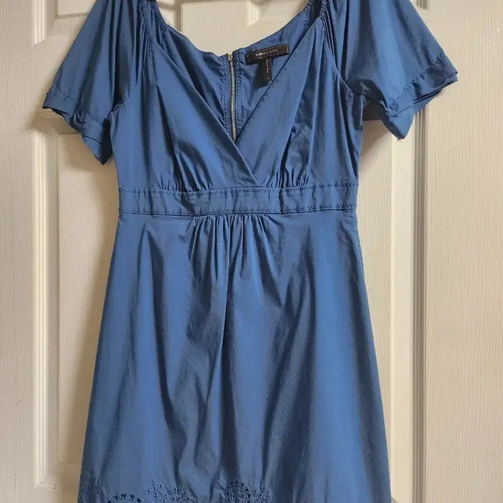 [BUNJANG] BCBG MAX AZRIA Blue Punching Embroidery Midi Dress / BCBG 블루 펀칭 자수 원피스
