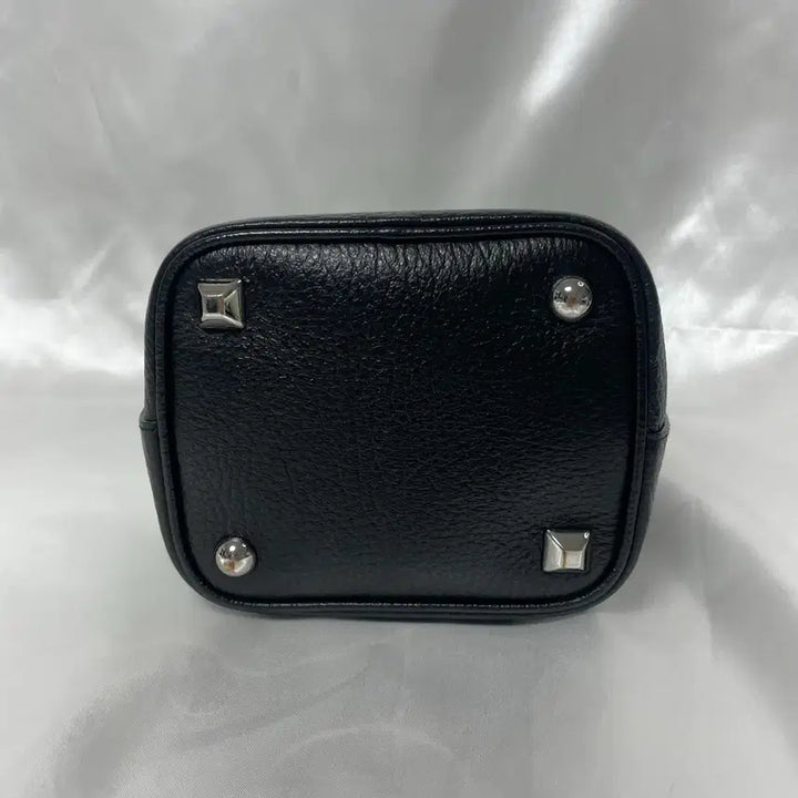 [BUNJANG] Maison Margiela Black Bucket Bag with Chain Strap - Grade A / 마르지엘라 블랙 버킷백 체인 스트랩 A급 단품