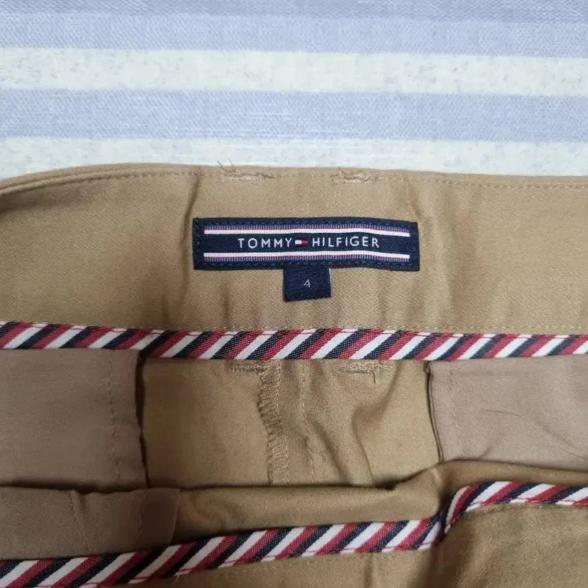 [BUNJANG] Tommy Hilfiger A-Line Beige Skirt Size 4 / 타미힐피거 베이지 스커트