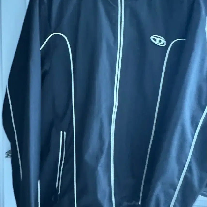 [BUNJANG] Diesel J Hives Windbreaker Jacket / 디젤 J 하이브스 윈드브레이커 바람막이 L