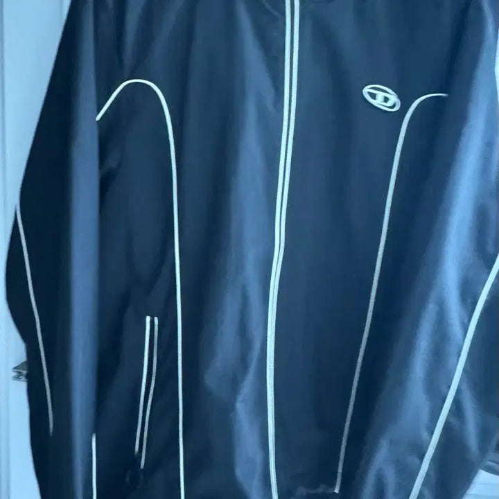 [BUNJANG] Diesel J Hives Windbreaker Jacket / 디젤 J 하이브스 윈드브레이커 바람막이 L