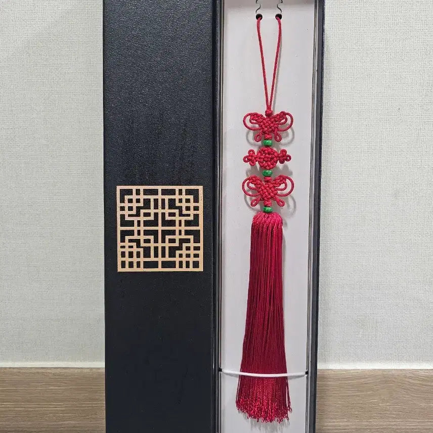[BUNJANG] Handmade Red Butterfly Knot Norigae / (직접 제작)빨간 나비매듭 노리개