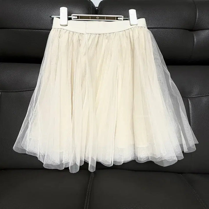 [BUNJANG] Shatin Skirt Ivory / 샤틴 샤스커트 아이보리