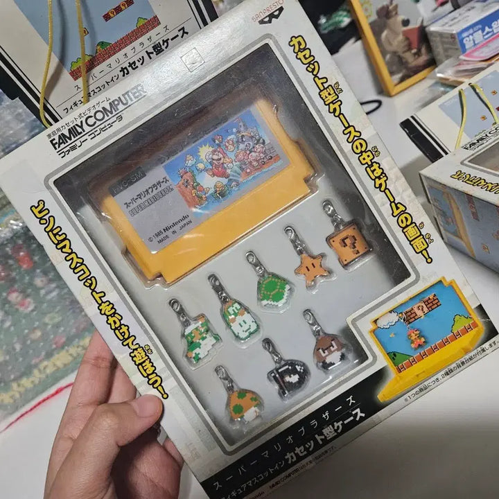 [BUNJANG] Classic Super Mario Bros. Cassette Keychain Set / 고전 슈퍼마리오 브라더스 참 키링 세트