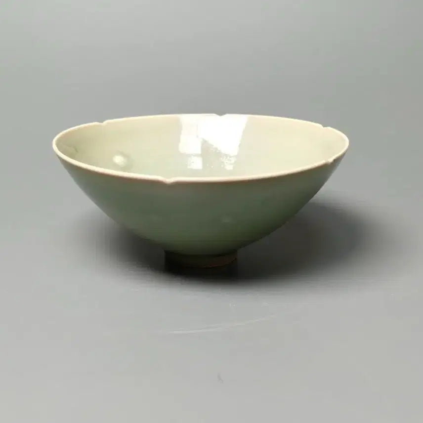 [BUNJANG] Yongcheon Kiln Celadon Bowl with Glaze Drips (Goryeo Dynasty) / 청대 중기 용천요 청자 유루문 대접 출토품(진품)
