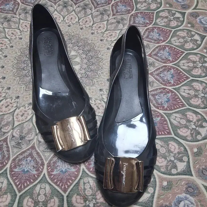 [BUNJANG] Salvatore Ferragamo Jelly Ballet Flats Black Women / 페라가모 젤리 슈즈 블랙 여성 발레리나