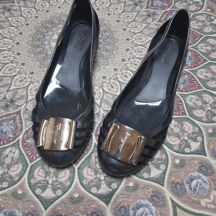 [BUNJANG] Salvatore Ferragamo Jelly Ballet Flats Black Women / 페라가모 젤리 슈즈 블랙 여성 발레리나