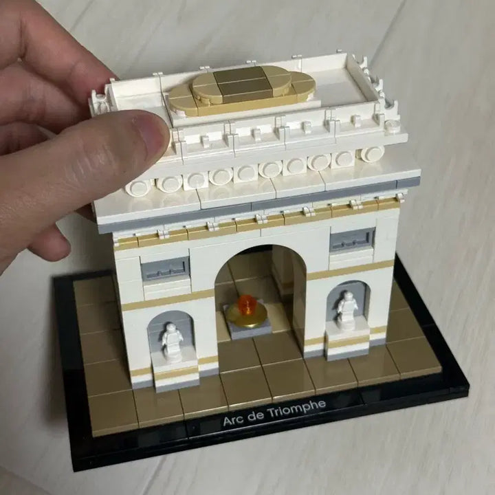 [BUNJANG] LEGO Architecture Arc de Triomphe 21036 Display Model / 레고 개선문 21036 완성품