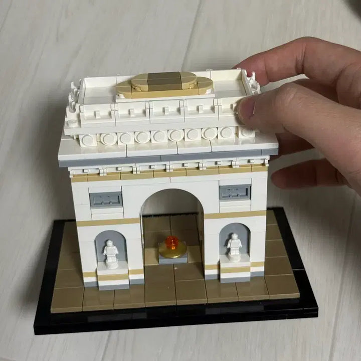 [BUNJANG] LEGO Architecture Arc de Triomphe 21036 Display Model / 레고 개선문 21036 완성품