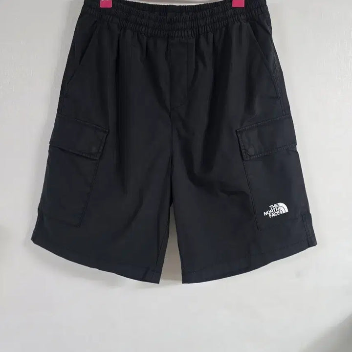 [BUNJANG] The North Face Black Cargo Shorts Size 75 / 노스페이스 블랙 카고 반바지 75