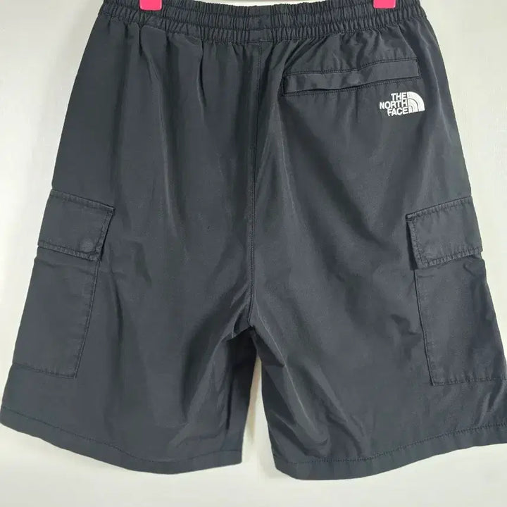[BUNJANG] The North Face Black Cargo Shorts Size 75 / 노스페이스 블랙 카고 반바지 75