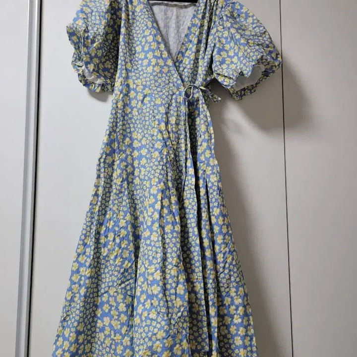 [BUNJANG] Floral Pattern Wrap Maxi Dress with Puff Sleeves / 플라워 패턴 랩 원피스 퍼프소매