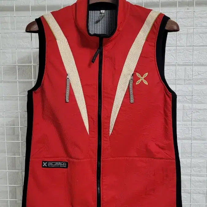 [BUNJANG] Montura Big Logo Printing Spandex Technical Vest / [L]몬츄라 빅로고프린팅 아웃도어캠핑등산 스판덱스 테크니컬조끼베스트 L