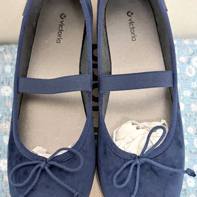 [BUNJANG] Victoria Navy Flat Shoes / Victoria 빅토리아 플랫 슈즈 네이비(15일까지만 판매)