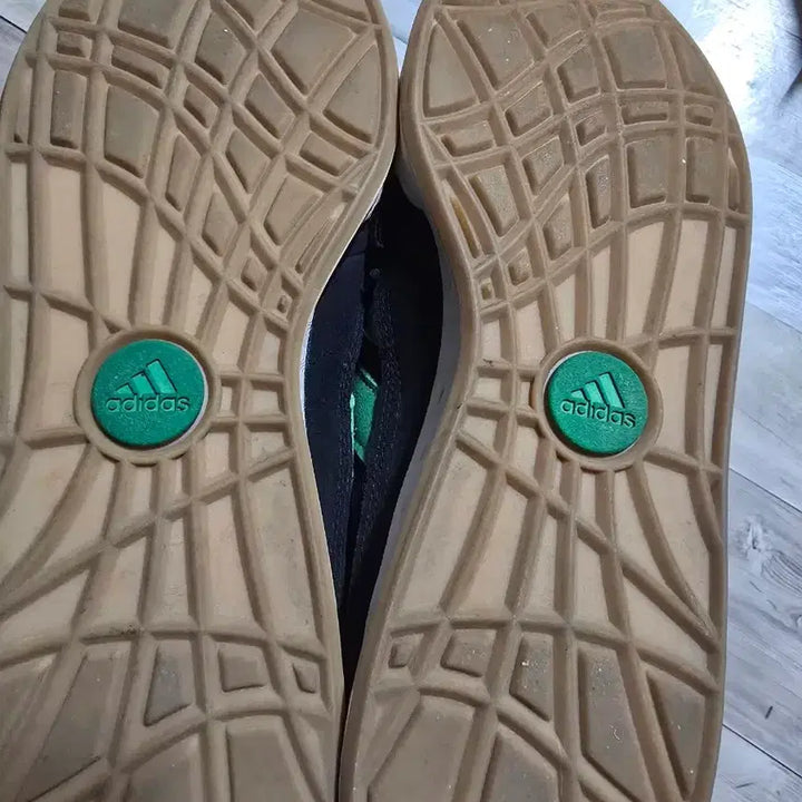 [BUNJANG] Adidas Atmos Adimatic Black Suede Green Point Sneakers (280mm) / 아디다스 아트모스 아디매틱 280