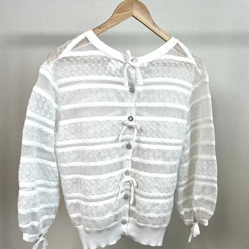 [BUNJANG] Chanel White See-Through Knit Long Sleeve Blouse / 샤넬 화이트 시스루 니트 긴팔 블라우스 여름 여성 s-m 40
