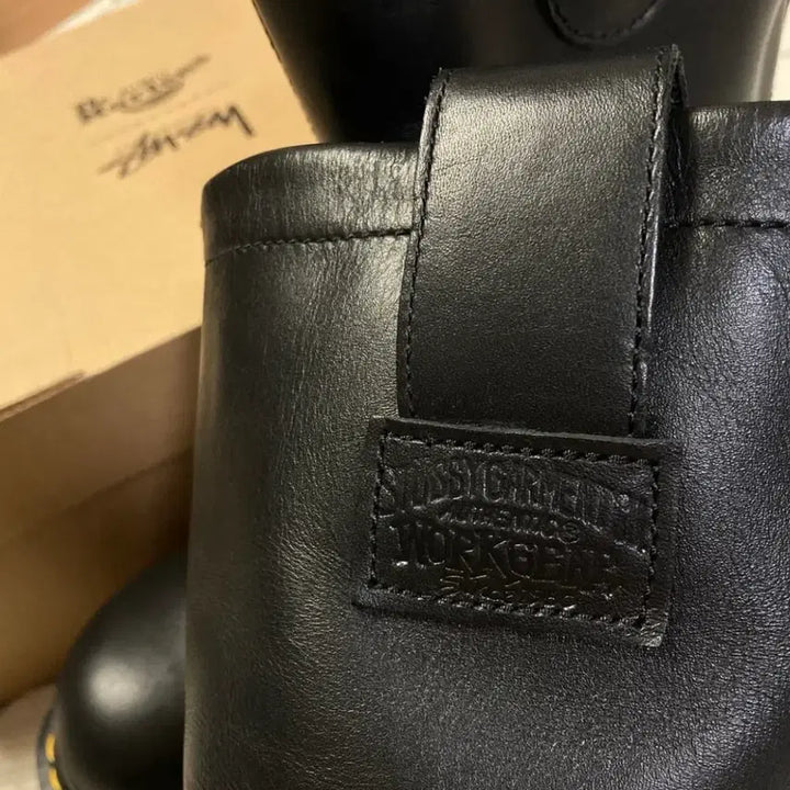 [BUNJANG] Stussy x Dr. Martens 2295 Leather Engineer Boots / 스투시x닥터마틴 2295 외나마 레더 엔지니어부츠