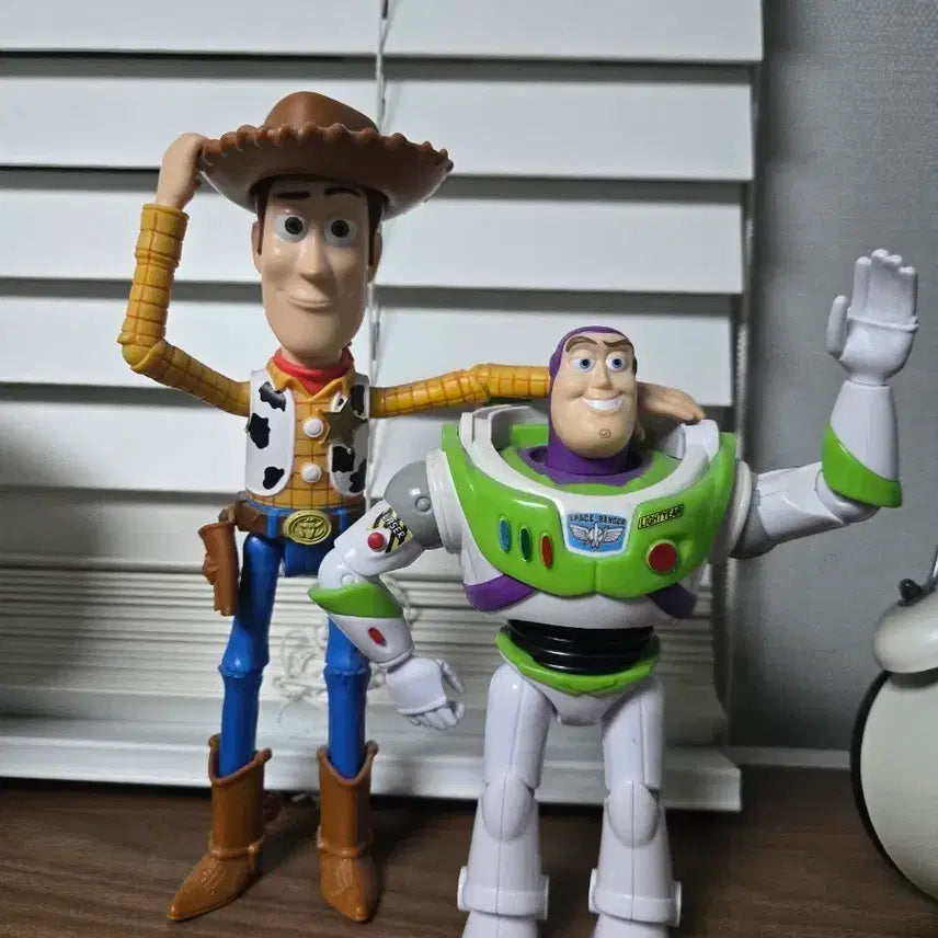 [BUNJANG] Mattel 7-inch Toy Story Woody &amp; Buzz Figures Bundle Set / 마텔 7인치 토이스토리 우디 버즈 일괄판매