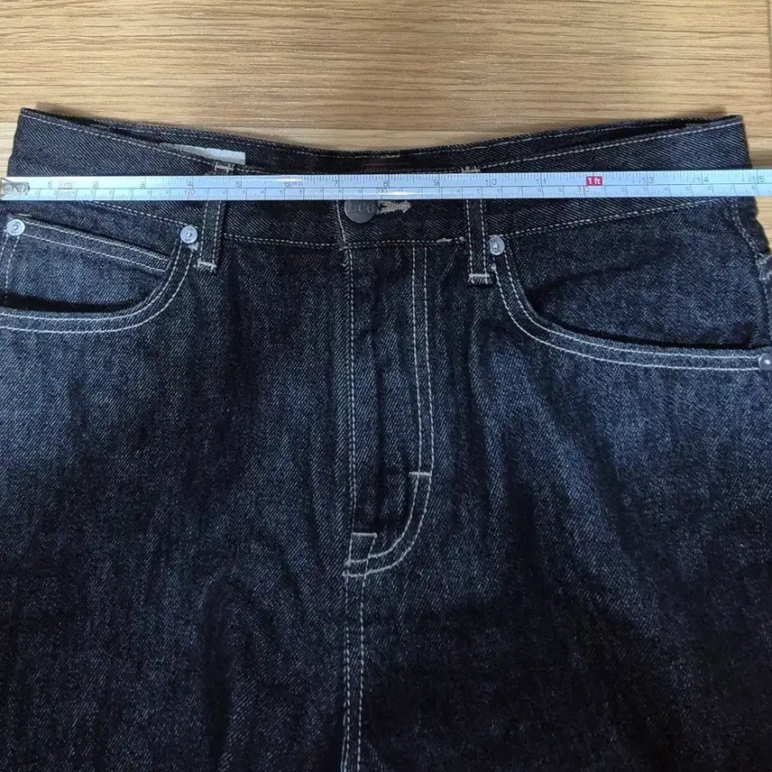 [BUNJANG] REMAIN BLACK Low Straight Fit Denim Pants / 리 맨 스트레이트핏 콘밀 데님 팬츠 블랙 로우
