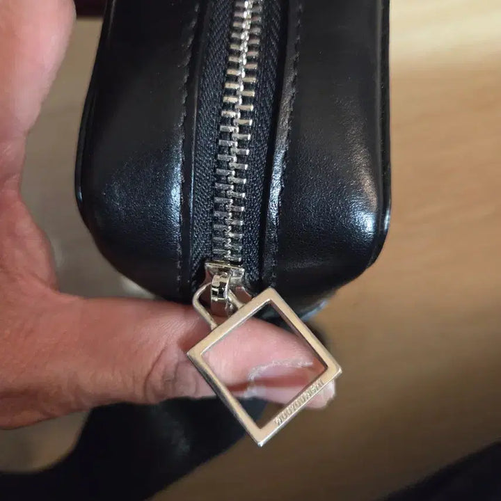 [BUNJANG] Wooyoungmi Square Mini Crossbody Bag Black / 우영미 스퀘어 미니 크로스백 블랙