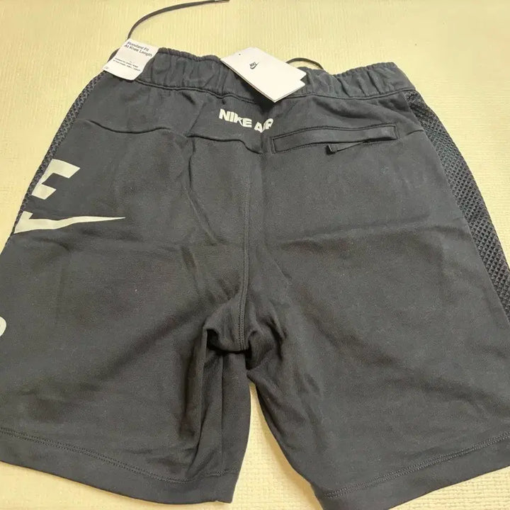 [BUNJANG] Nike Air Swoosh Training Shorts L Black White / 나이키 에어 스우시 트레이닝 반바지 L 새상품