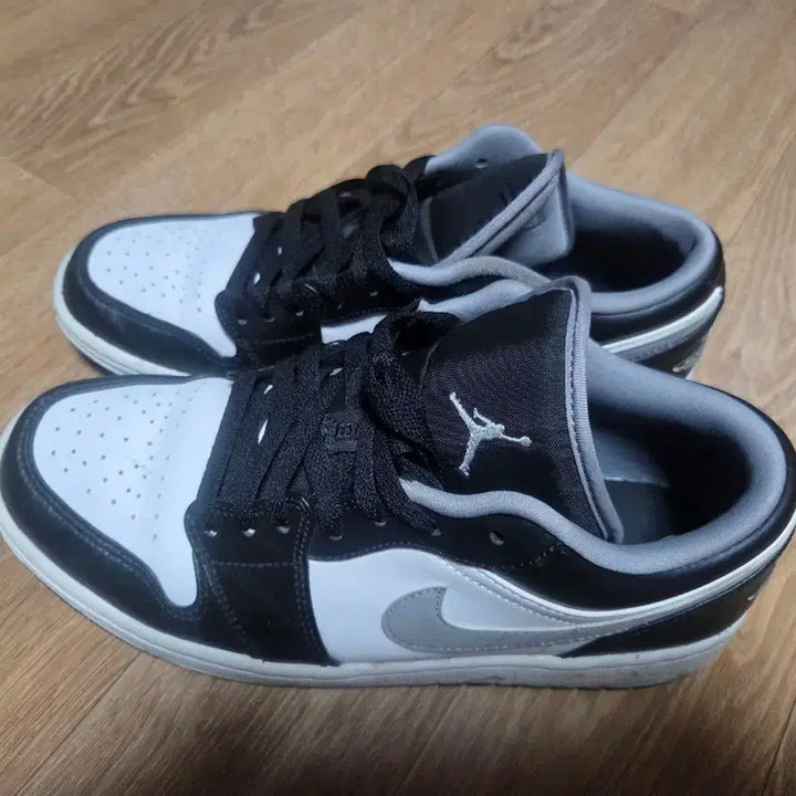 [BUNJANG] Air Jordan 1 Low Black Particle Grey (260) / 조던 1 로우 블랙 파티클 그레이 (260)