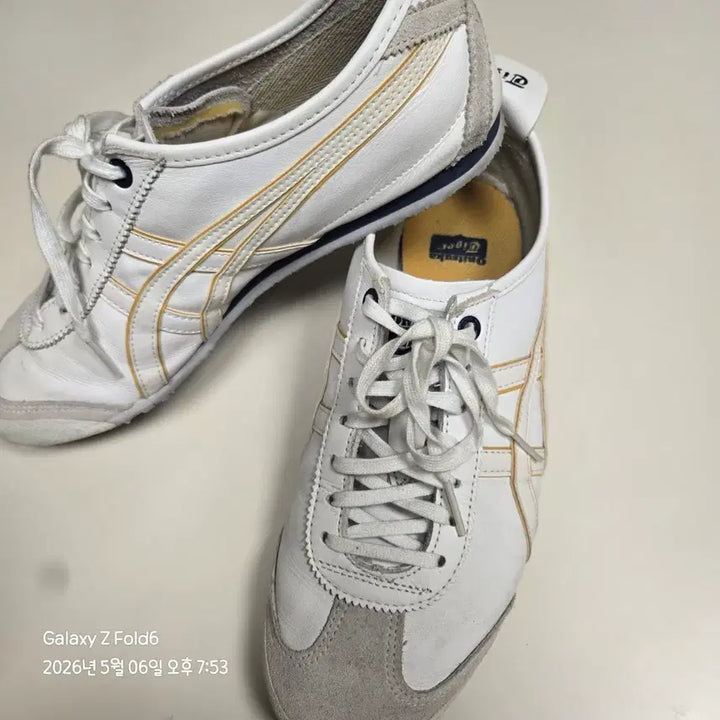 [BUNJANG] Onitsuka Tiger Mexico 66 White/Gold Sneakers / 오니츠카타이거 멕시코66 흰/금 운동화
