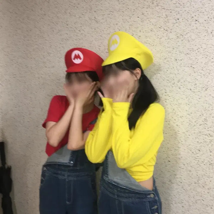 [BUNJANG] Mario Graduation Photo Costume Rental Set / 마리오 졸사 의상 대여