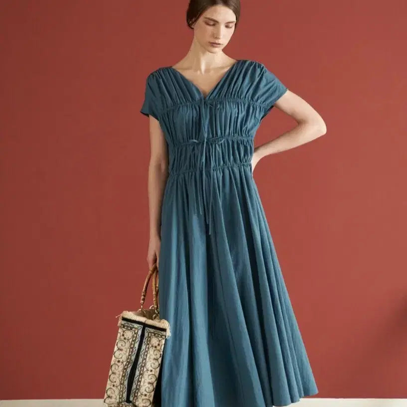[BUNJANG] Maison de Ines Ribbon Shirring String Dress Blue Free Size / [텍달린새상품] 메종드이네스RIBBON SHIRRING STRING원피스