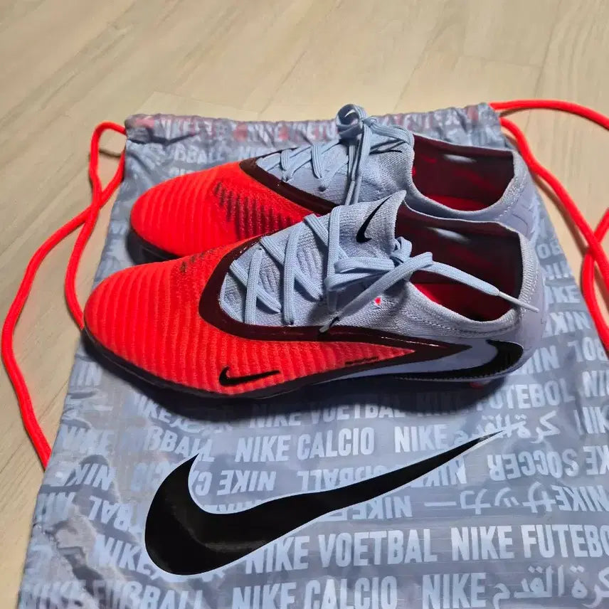 [BUNJANG] Nike Phantom 6 Low Elite AG Football Cleats 260mm / 나이키 팬텀6 로우 엘리트 AG 260mm