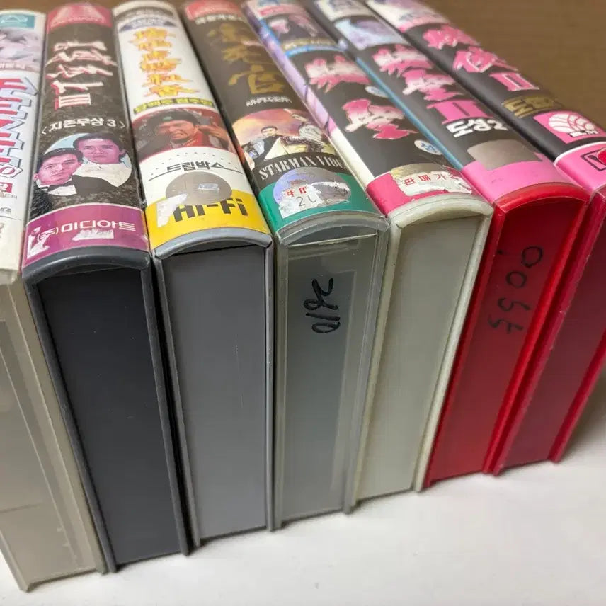 [BUNJANG] Stephen Chow Movie VHS Bundle: Judge, Flirting Scholar, The King of Street, All for the Winner 3, All for the Winner, The Top Bet 2 / 주성치 영화 비디오테이프 일괄 심사관 당백호점추향