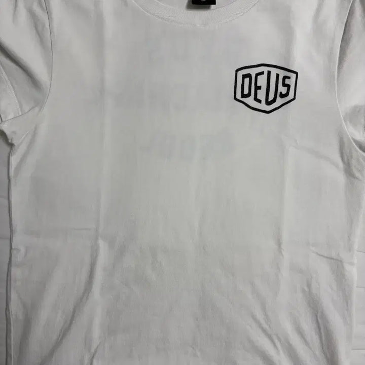 [BUNJANG] Deus Ex Machina Half Sleeve T-Shirt / 데우스 반팔