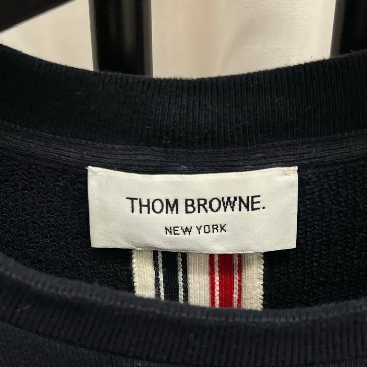 [BUNJANG] Thom Browne Back Tricolor Sweatshirt Navy Size 3 / 톰브라운 백삼선 맨투맨 네이비 3사이즈