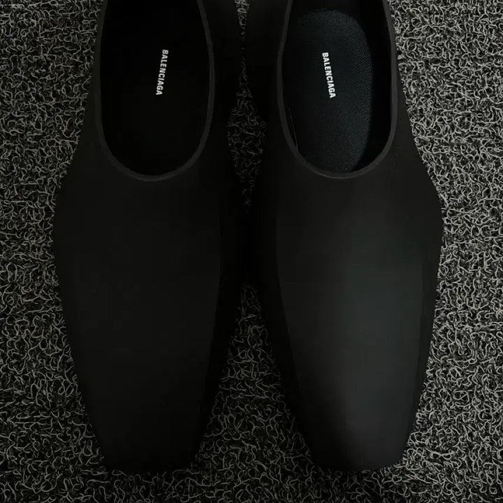 [BUNJANG] Balenciaga Rubber Space Shoe Size 44 / 발렌시아가 스페이스 슈 44
