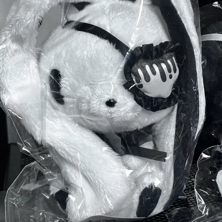 [BUNJANG] Bunny Gloomy Plush White Gothpunk / 범용토끼 아이패치 글루미 인형 화이트 고스펑크