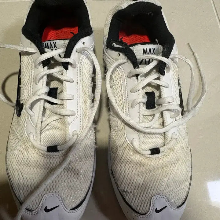 [BUNJANG] Nike Air Max White Sneakers / 나이키 에어맥스 흰색 운동화