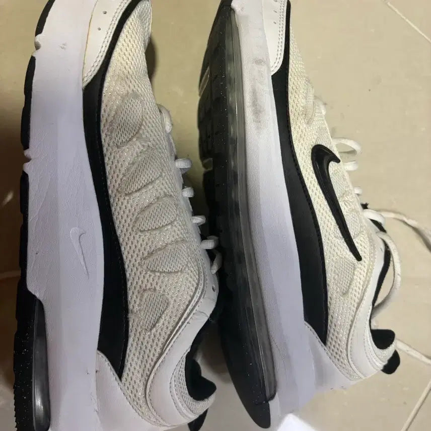 [BUNJANG] Nike Air Max White Sneakers / 나이키 에어맥스 흰색 운동화