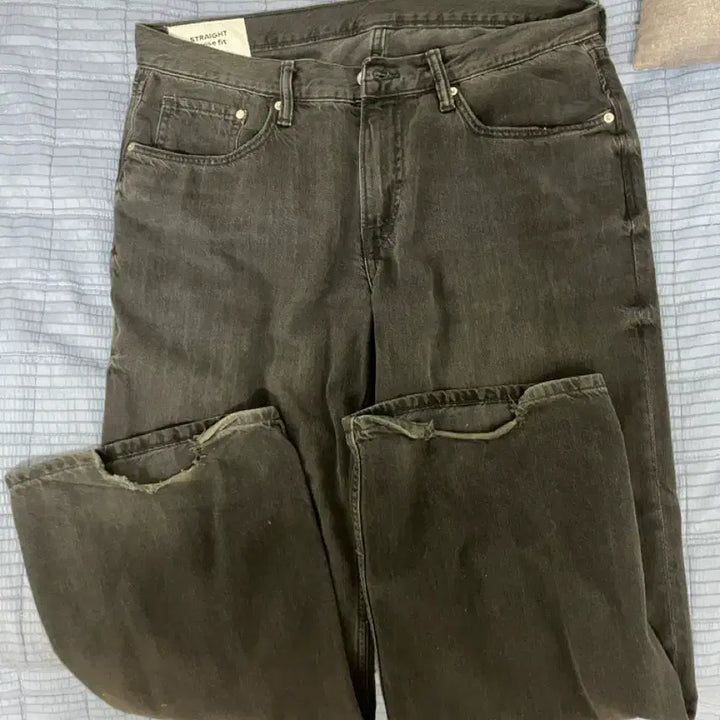 [BUNJANG] H&amp;M Loose Straight Black Denim Jeans / (36) h&amp;m 루즈 스트레이트 흑청 블랙데님