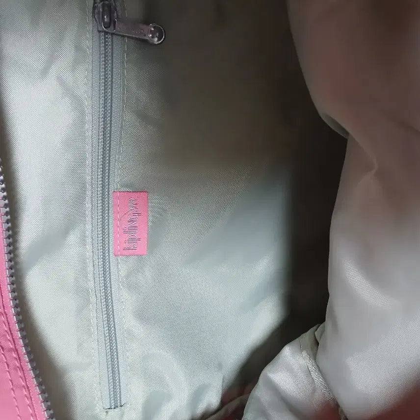 [BUNJANG] Kipling Pink Backpack with Keychain / 키플링 핑크 백팩 + 키링 포함 25  38