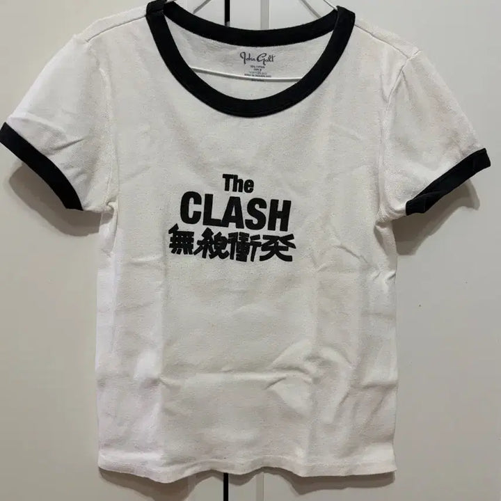 [BUNJANG] Brandy Melville The Clash Ringer T-Shirt / 브랜디멜빌 The Clash 링거 티셔츠